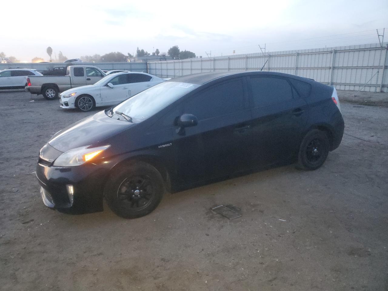 Salvage Toyota Prius Image