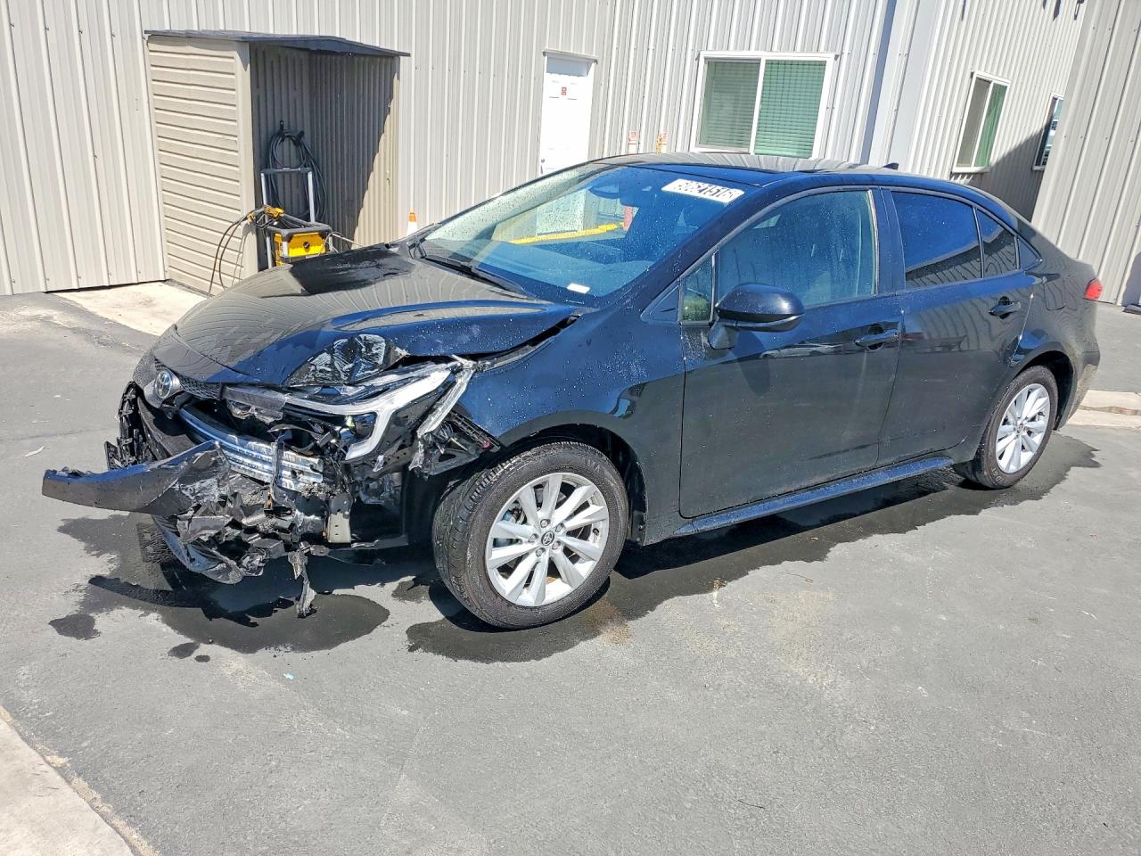 Salvage Toyota Corolla Image
