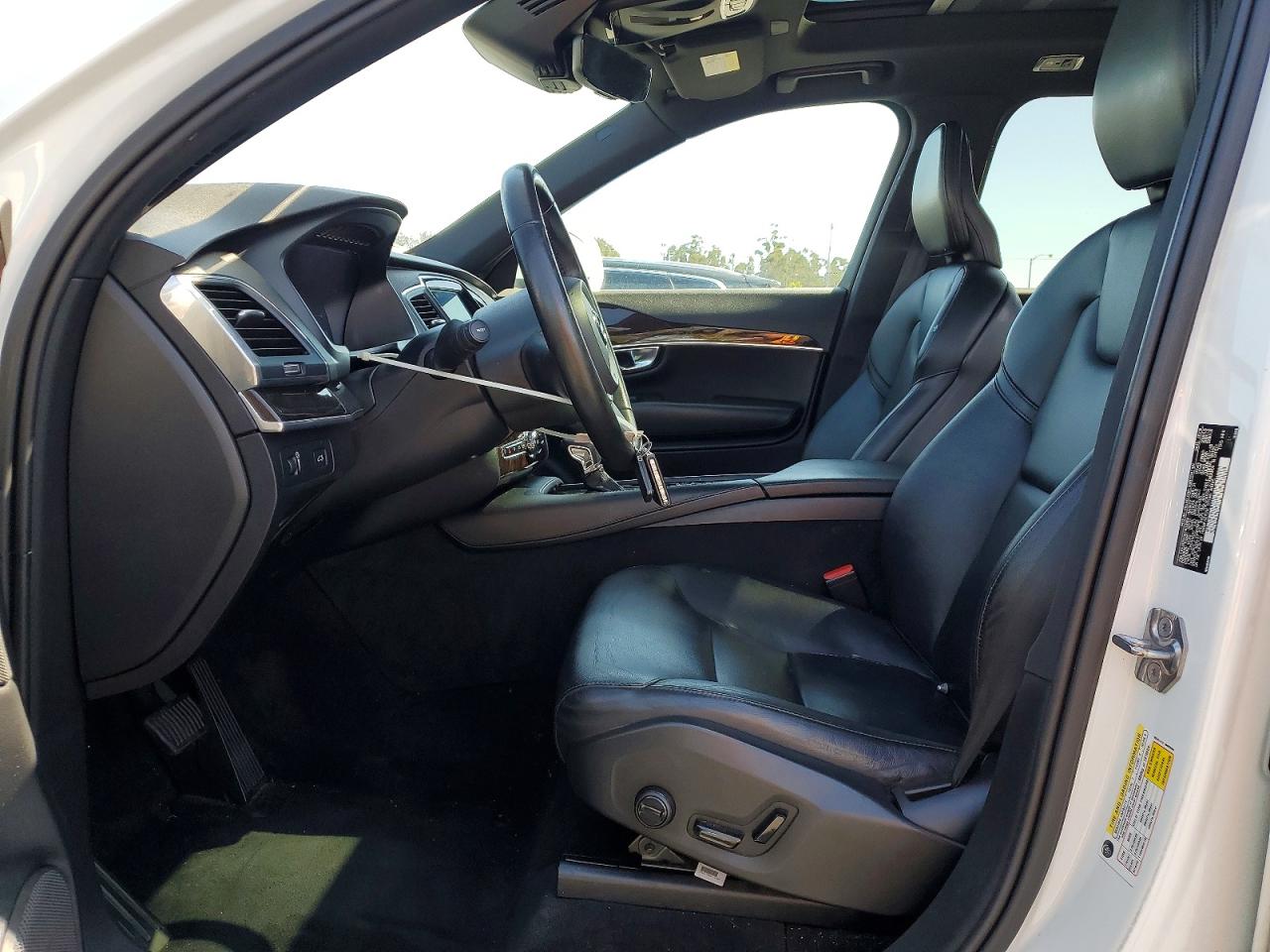 Volvo XC90 T5 Momentum