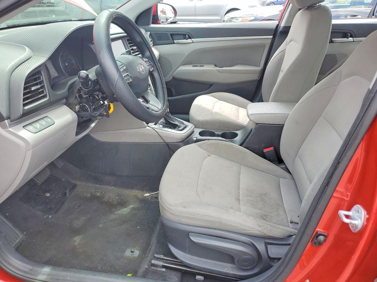 Hyundai ELANTRA Sel