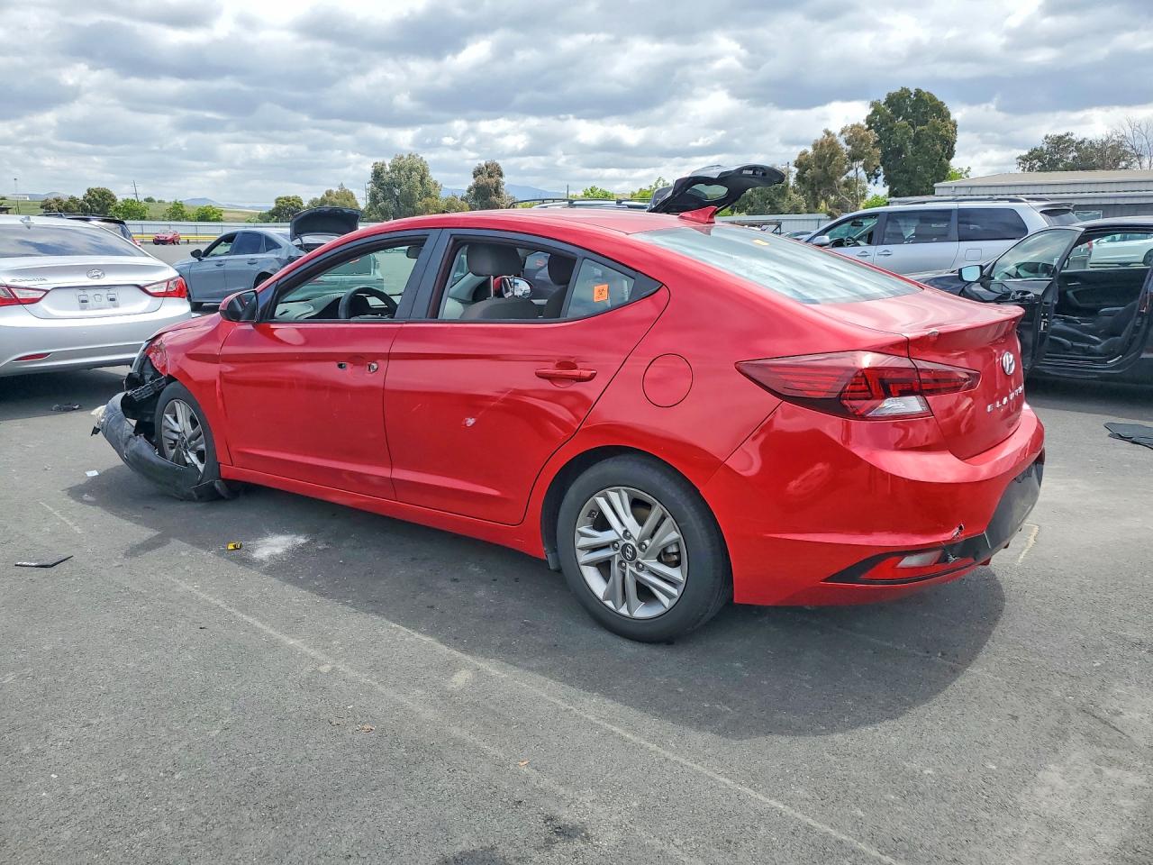 Hyundai ELANTRA Sel