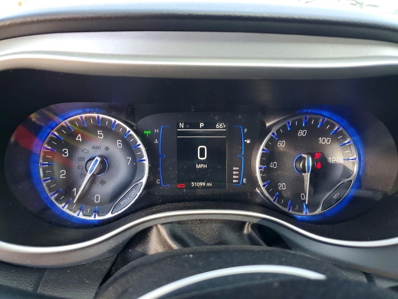 Chrysler Pacifica Touring
