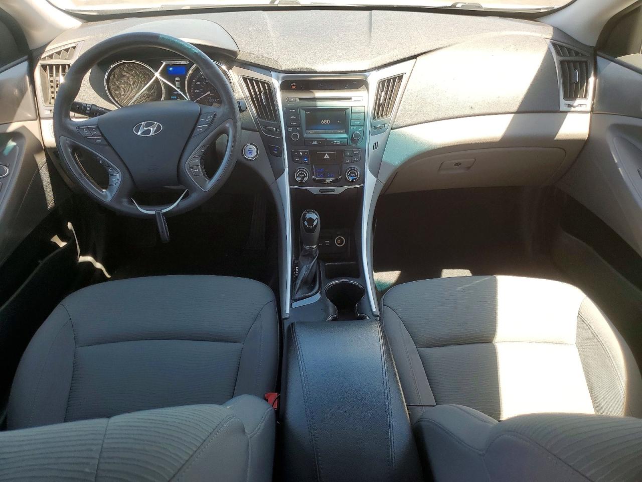 Hyundai SONATA Base