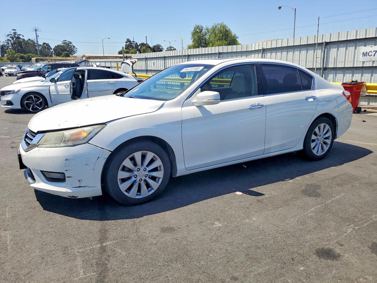Salvage Honda Accord Image