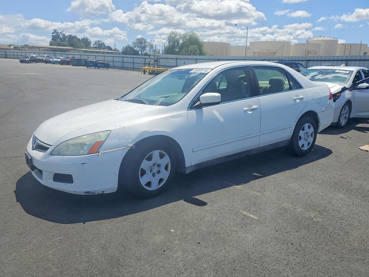 Salvage Honda Accord Image