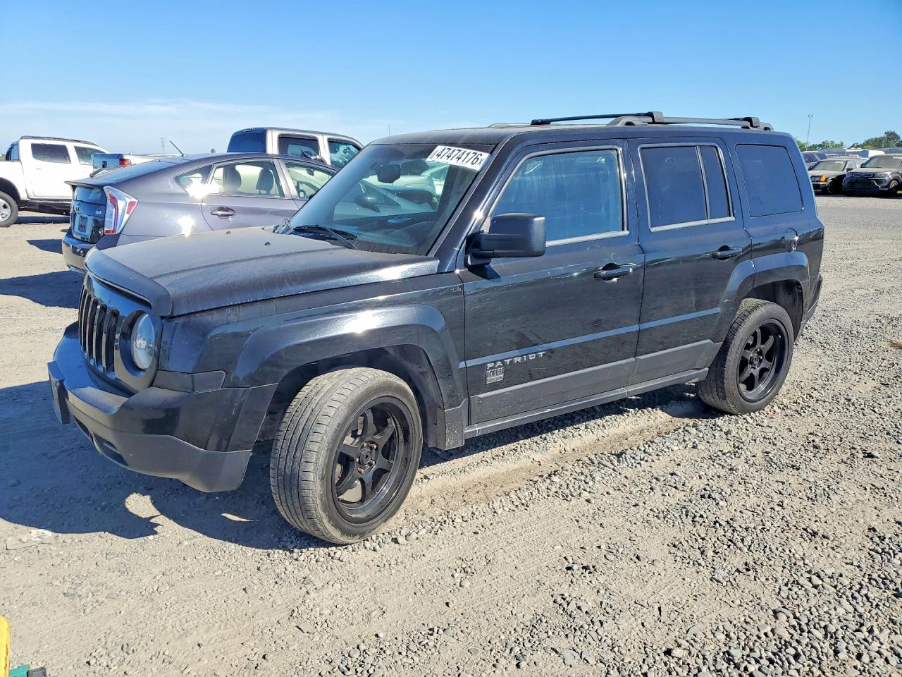 Salvage Jeep Patriot Image