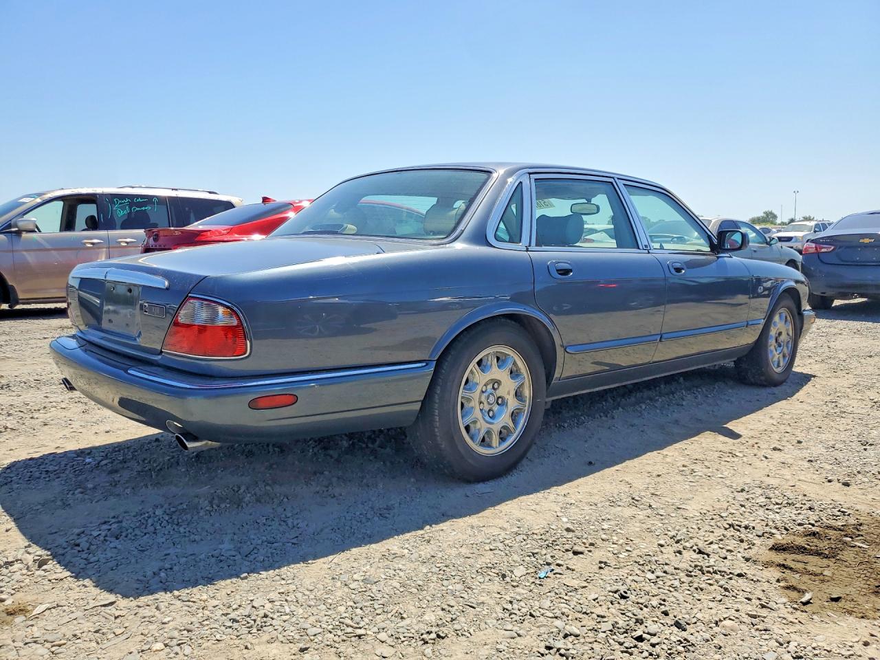 Jaguar Xj8