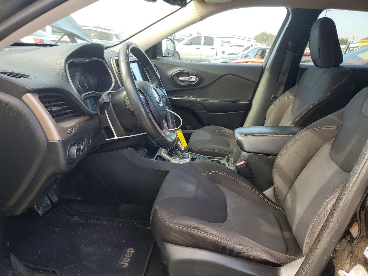 Jeep Grand Cherokee Latitude