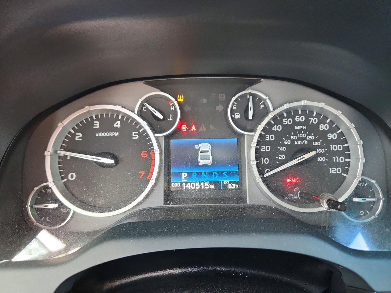Toyota Tundra Crewmax Sr5