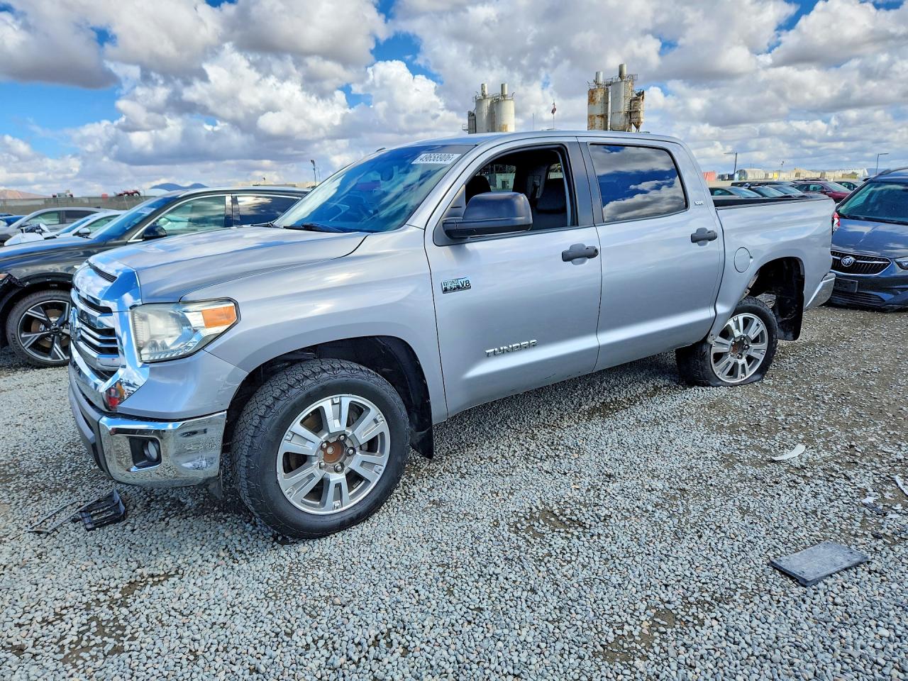 Salvage Toyota Tundra Image
