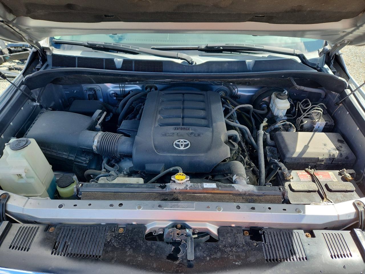 Toyota Tundra Crewmax Sr5