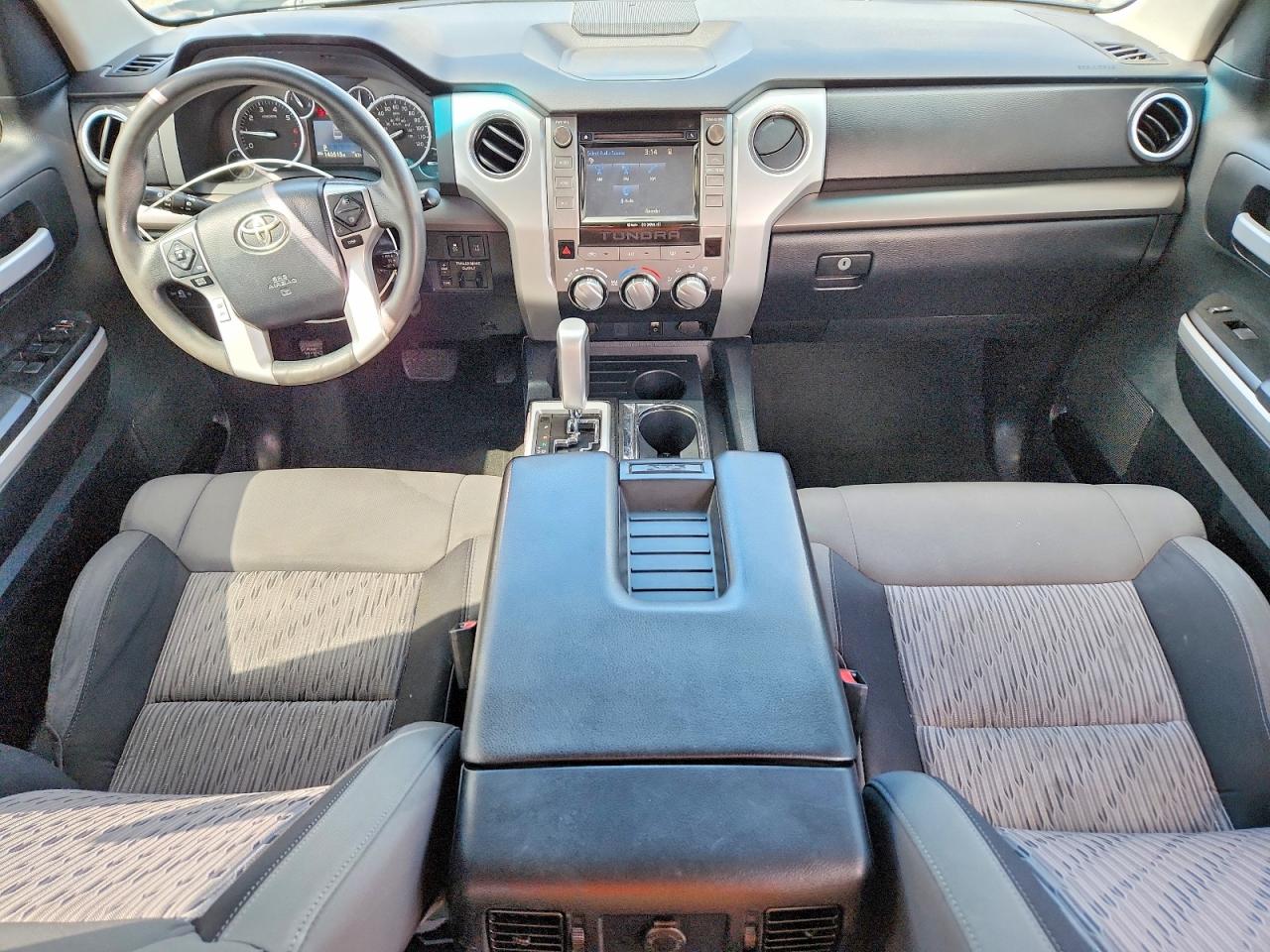 Toyota Tundra Crewmax Sr5