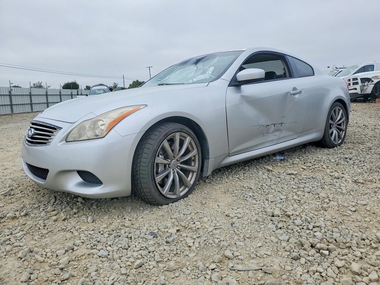 Salvage INFINITI G37 Image