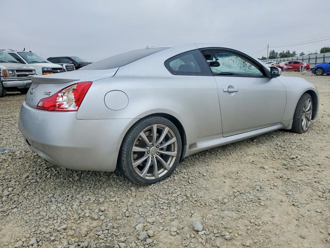 INFINITI G37