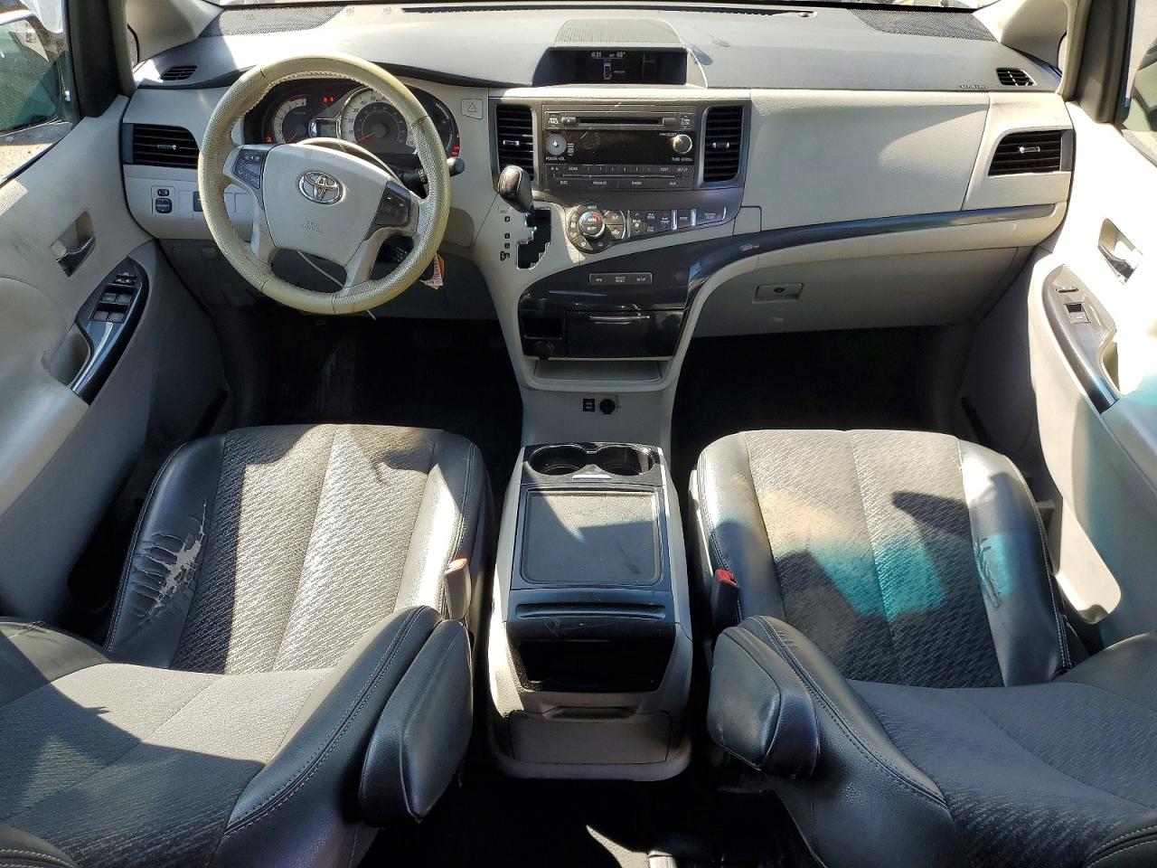 Toyota Sienna Sport