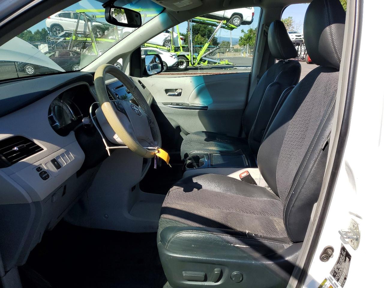 Toyota Sienna Sport