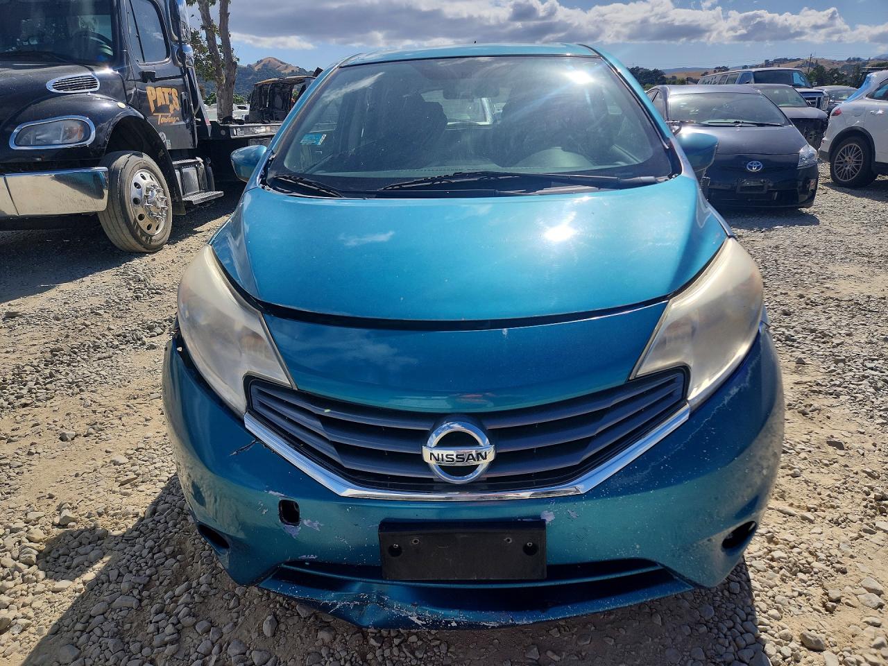 Nissan Versa Sv
