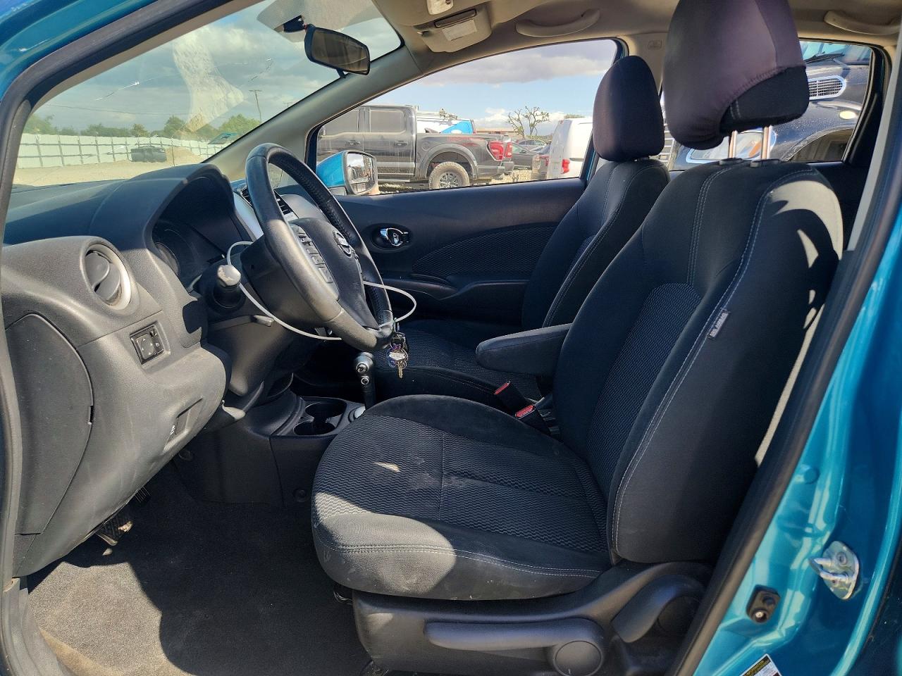 Nissan Versa Sv