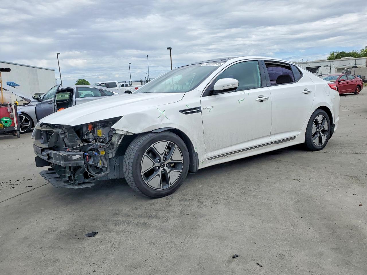 Salvage Kia Optima Image