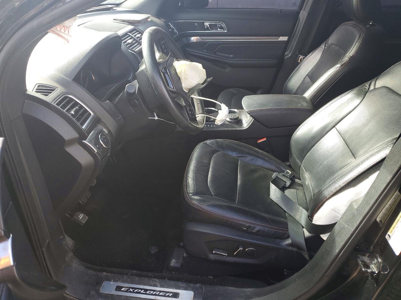 Ford Explorer Sport
