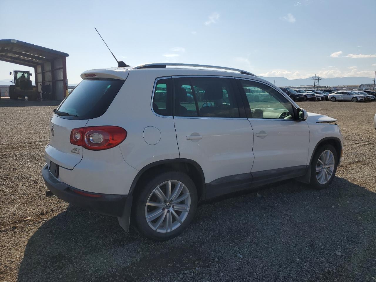 Volkswagen Tiguan S