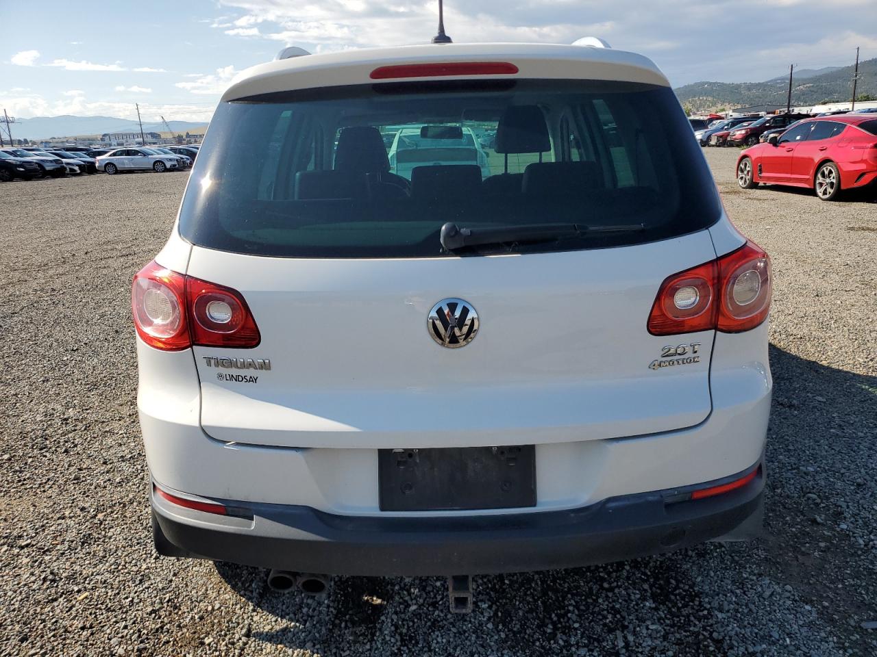 Volkswagen Tiguan S