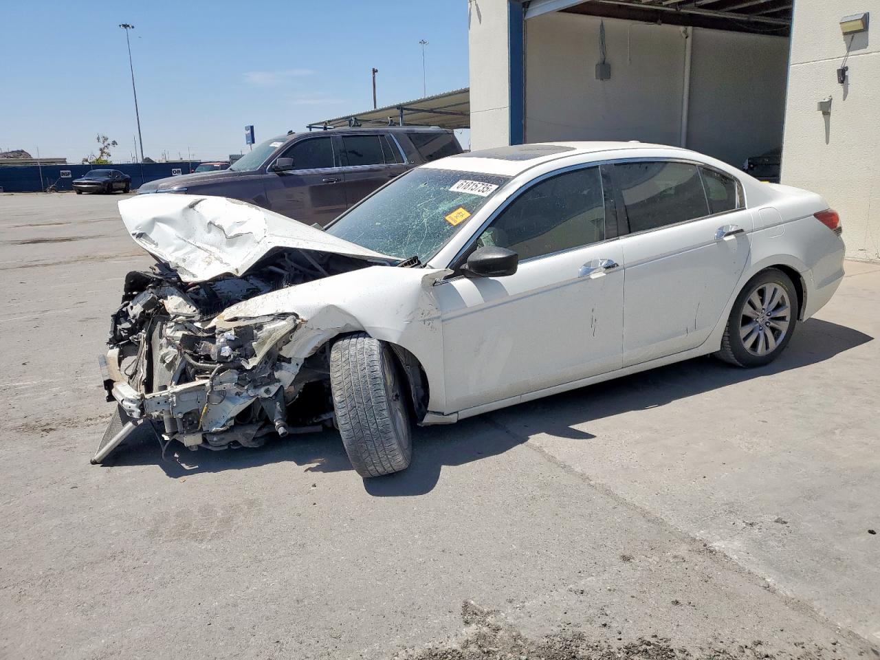 Salvage Honda Accord Image