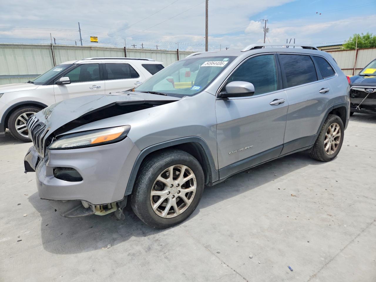 Salvage Jeep Grand Cherokee Image