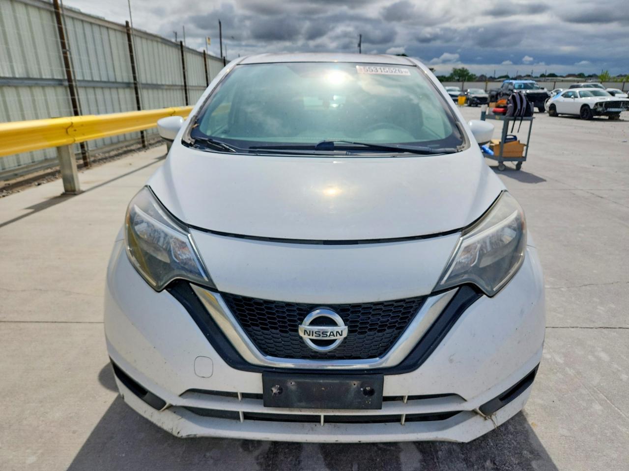 Nissan Versa Sv