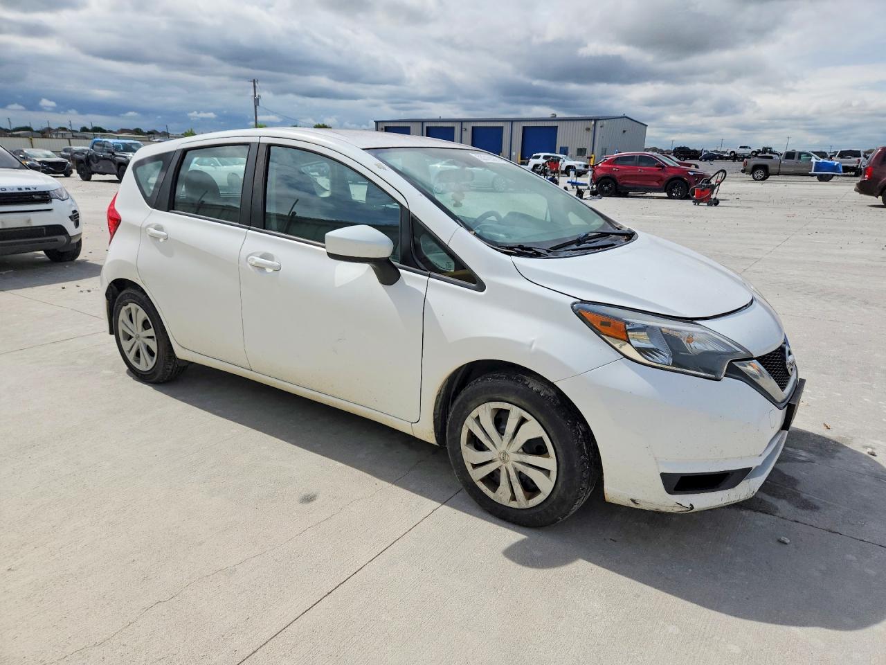 Nissan Versa Sv