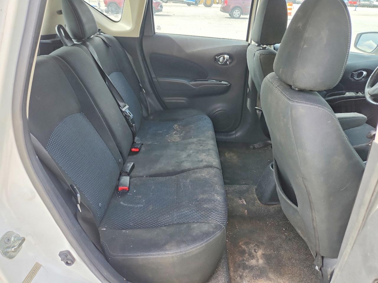 Nissan Versa Sv