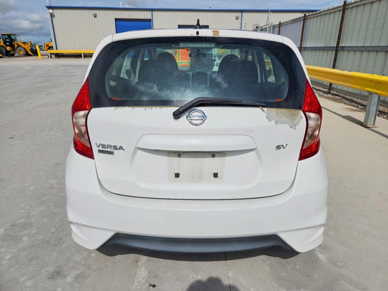 Nissan Versa Sv