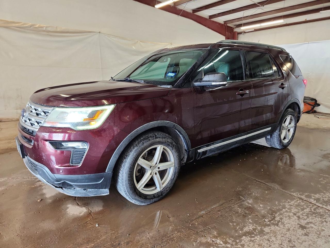 Salvage Ford Explorer Image