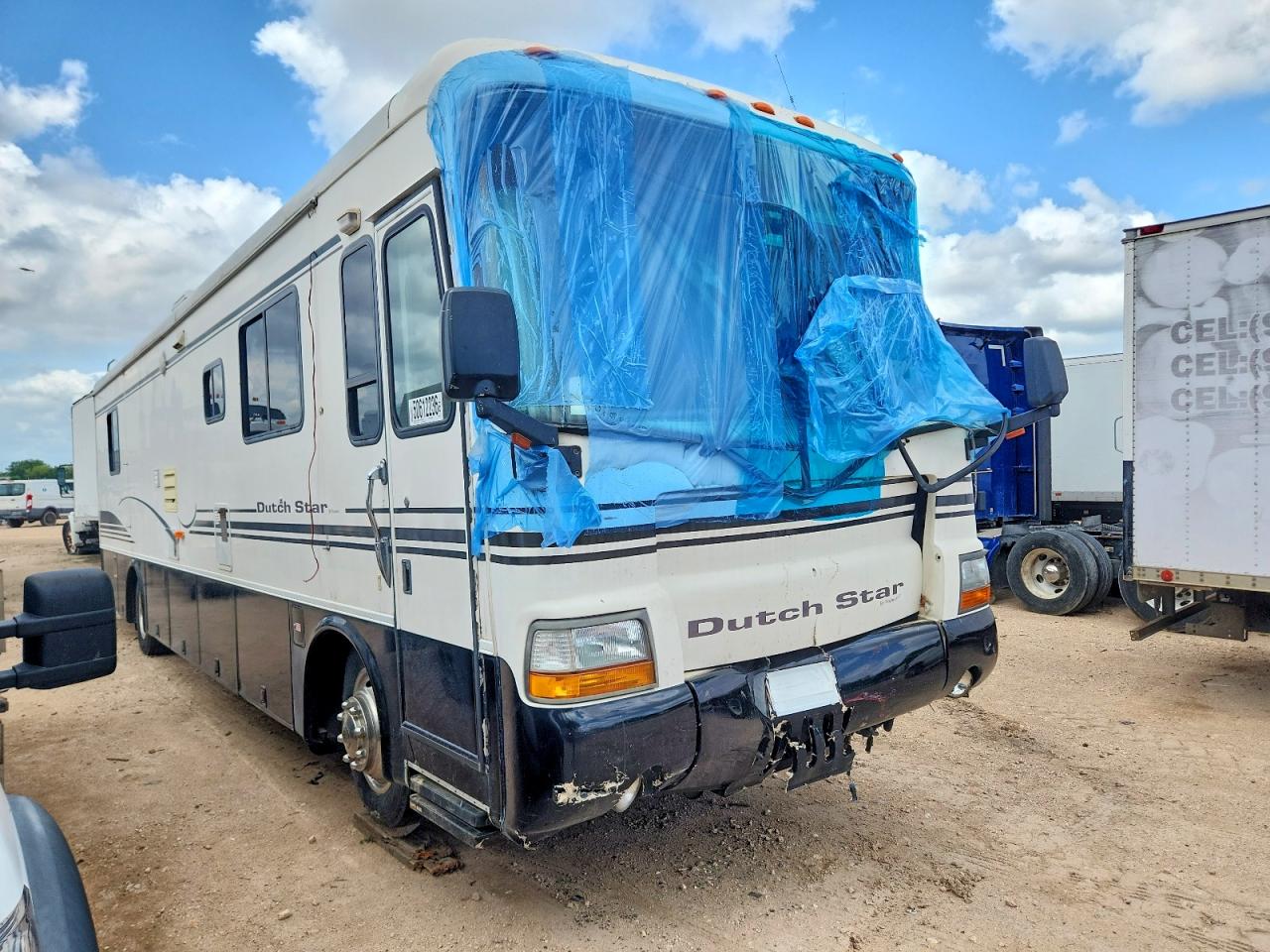 Salvage Frht Recreational Vehicle Image