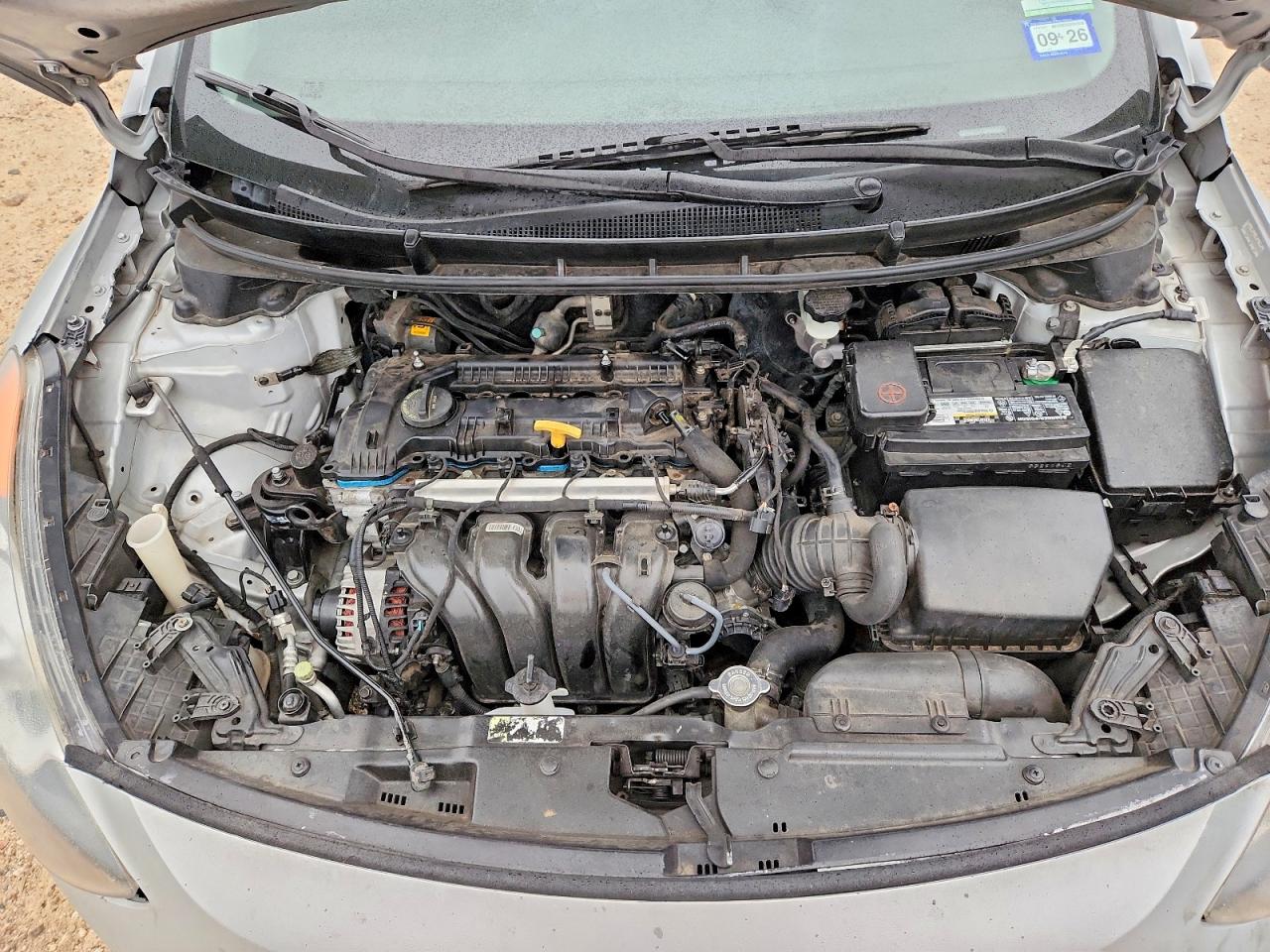 Hyundai ELANTRA Base