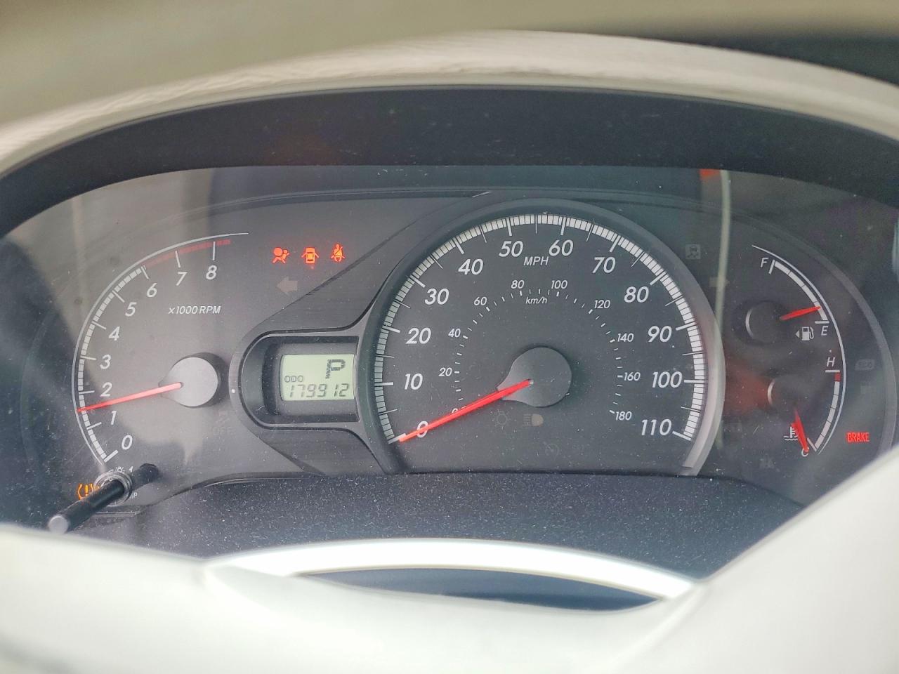 Toyota Sienna Le 8-passenger
