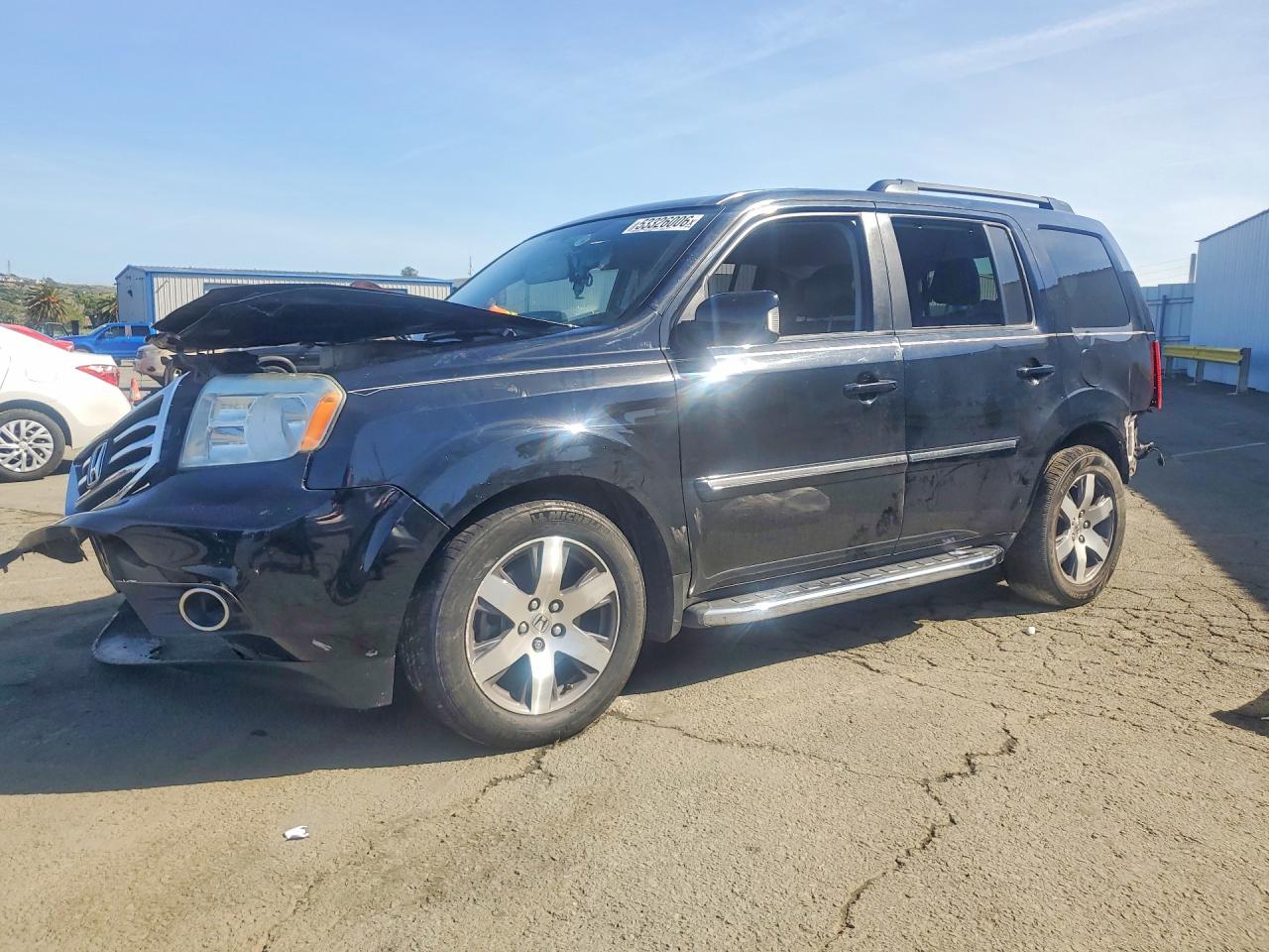Salvage Honda Pilot Image