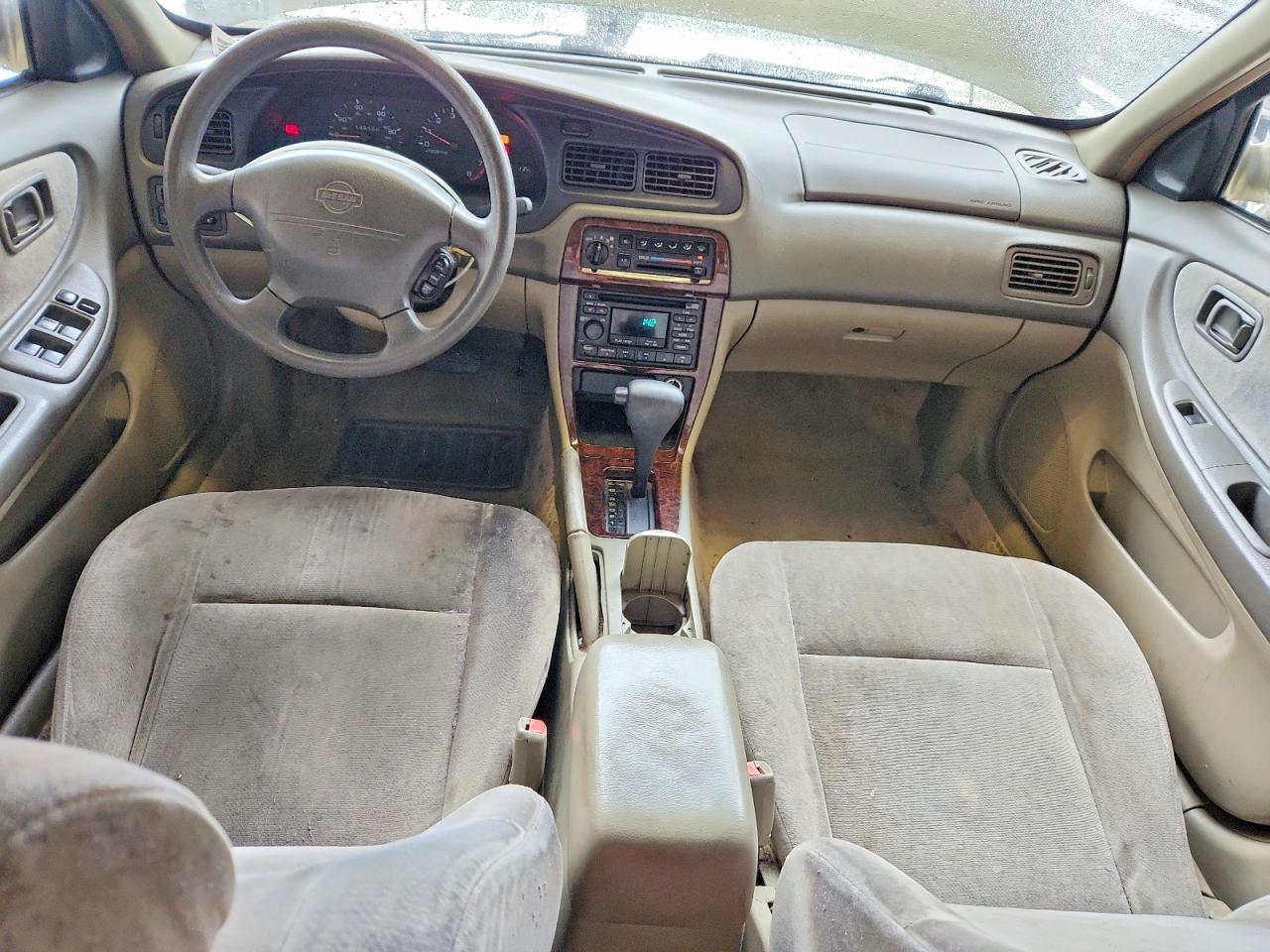 Nissan Altima Xe