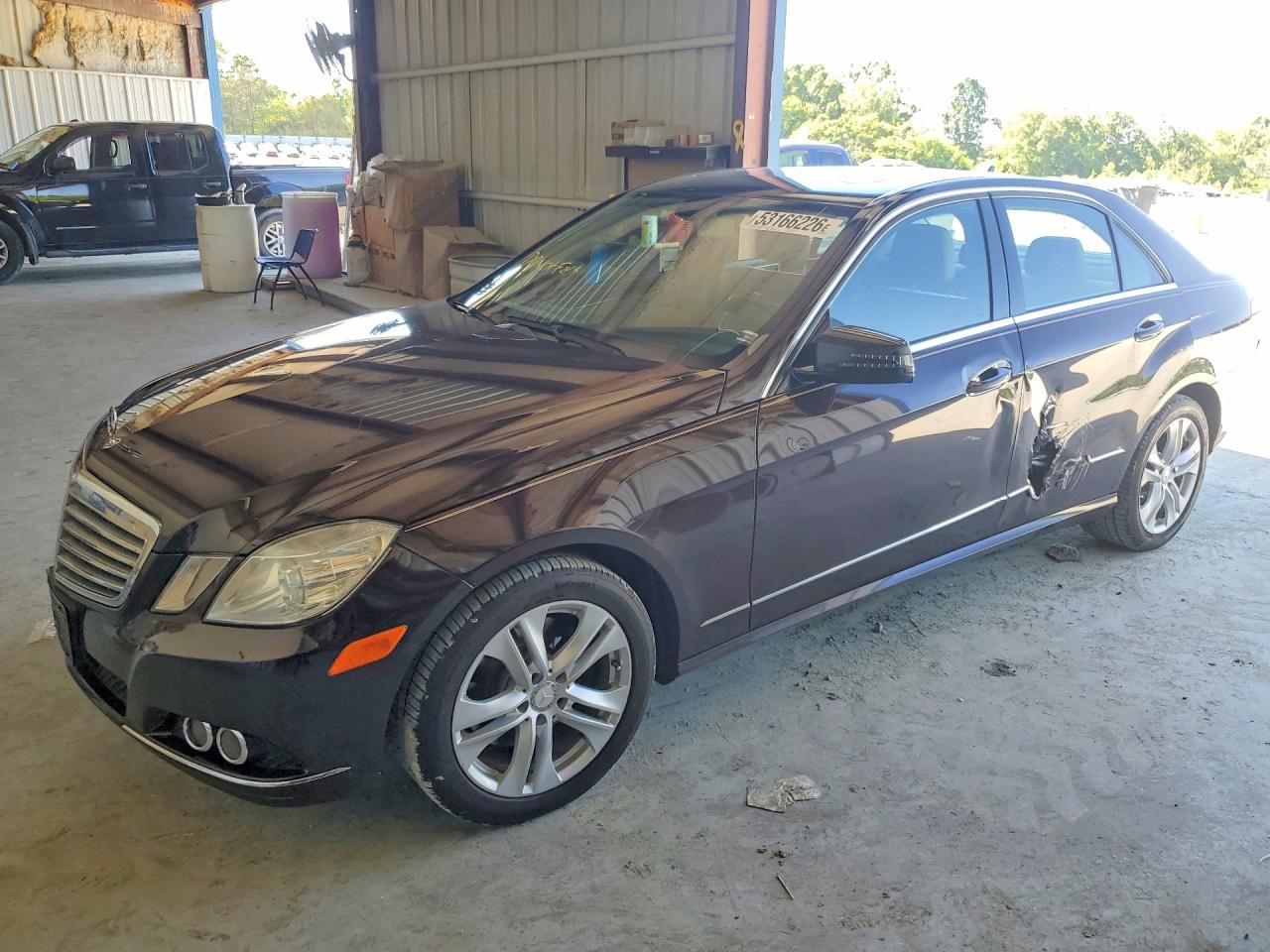 Salvage Mercedes-Benz E-Class Image