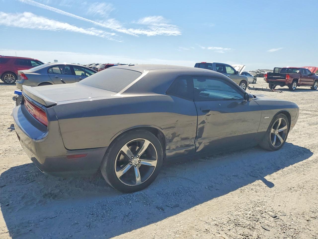 Dodge Challenger Sxt