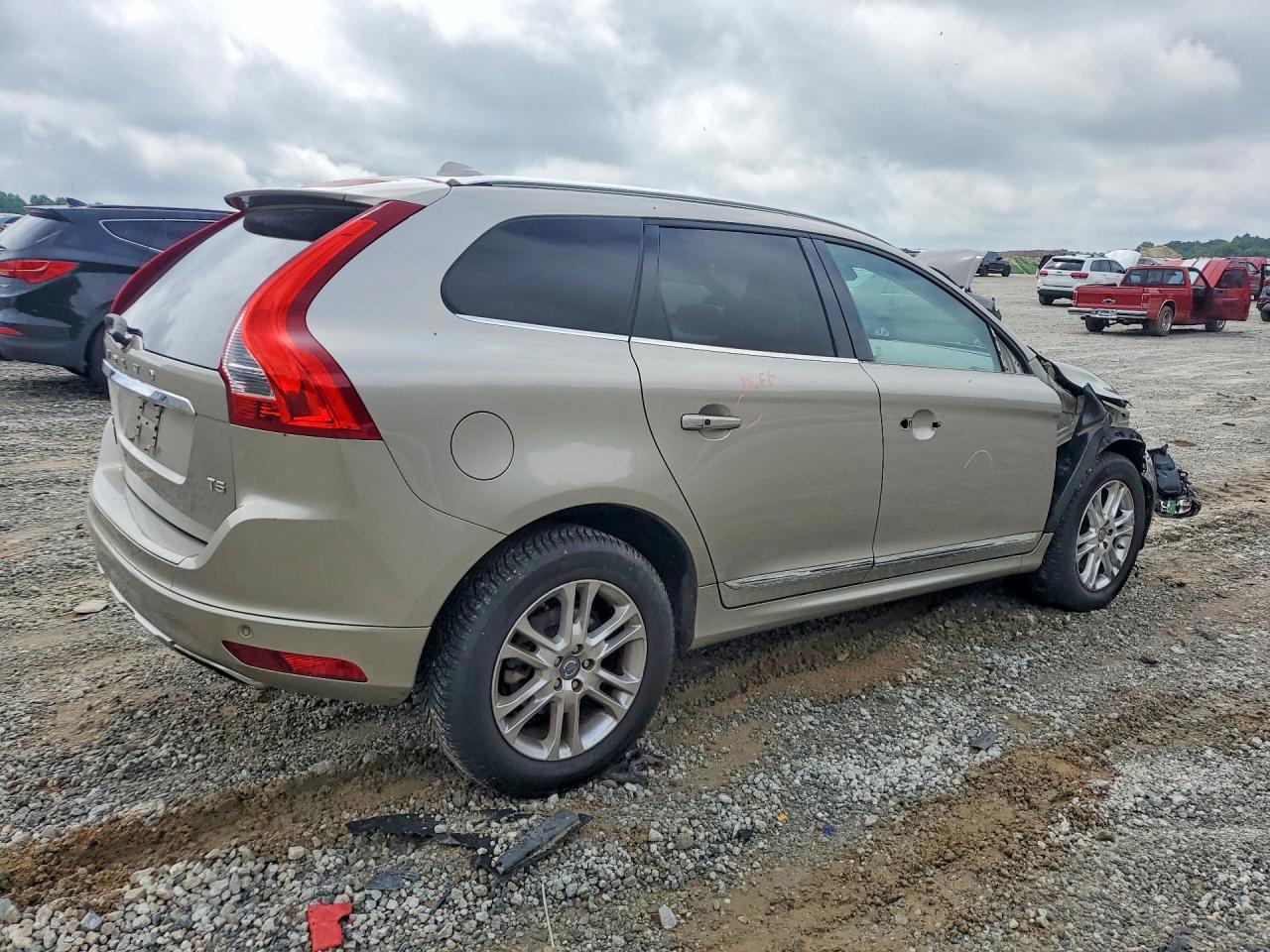 Volvo XC60 T5 Premier+