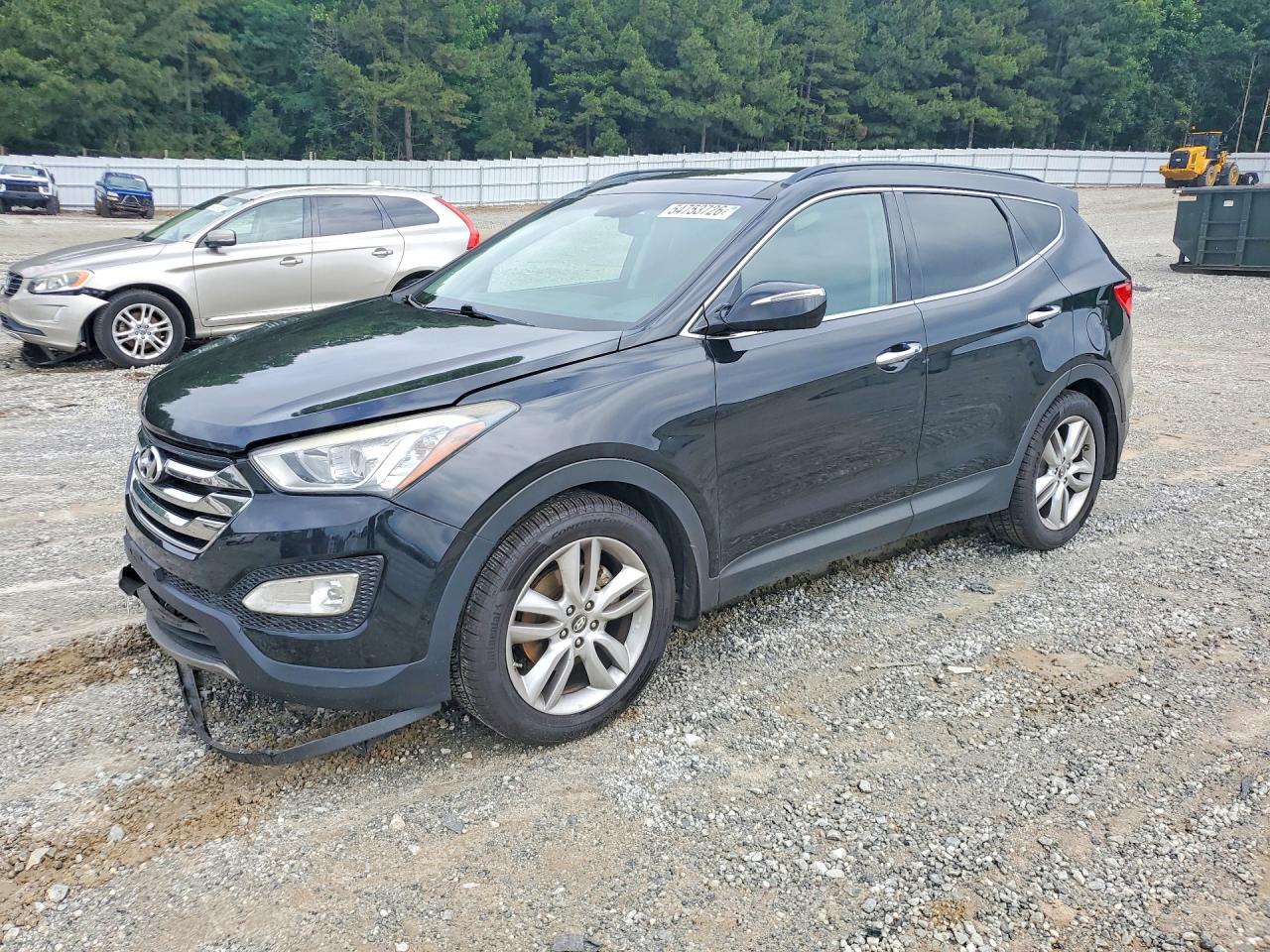Salvage Hyundai SANTA FE Image