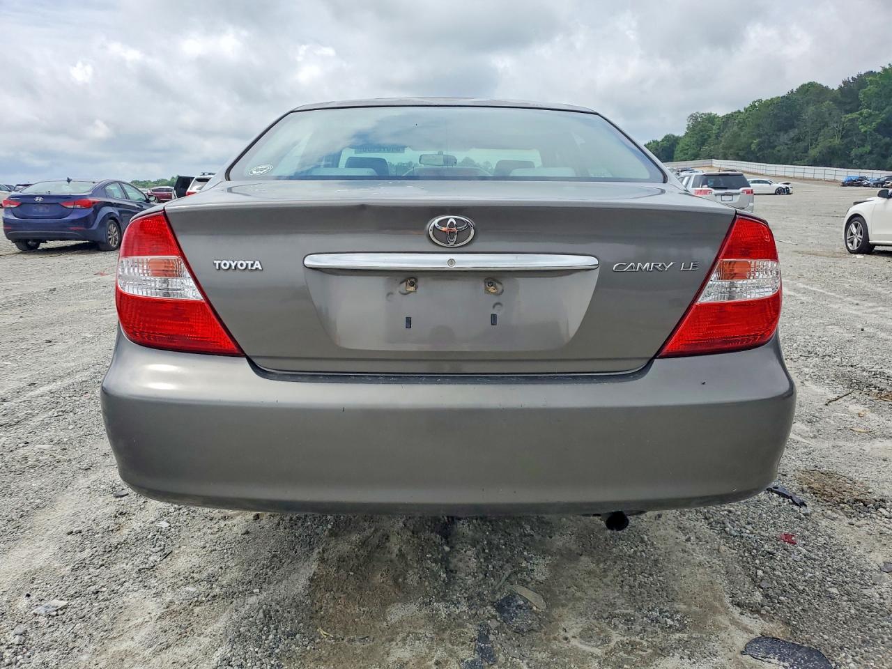 Toyota Camry Le