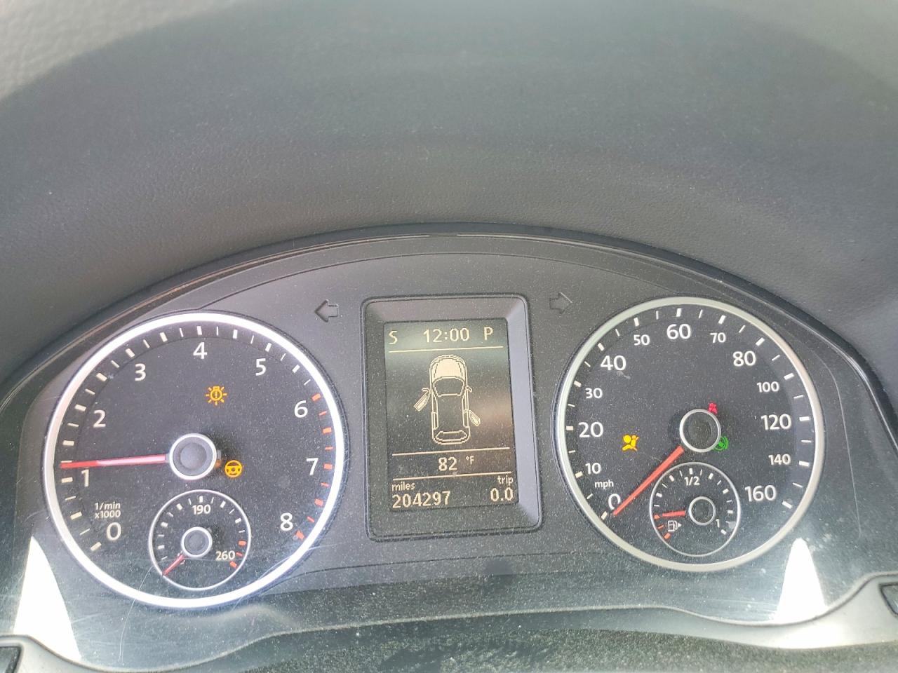 Volkswagen Tiguan S