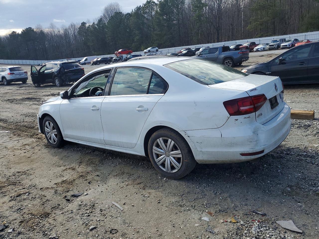 Volkswagen Jetta S