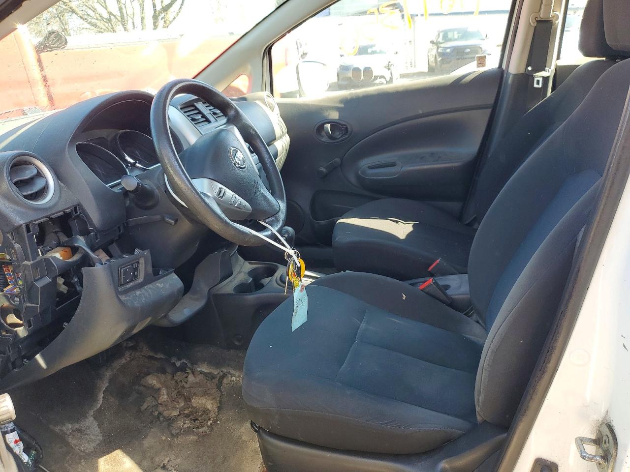 Nissan Versa S Plus