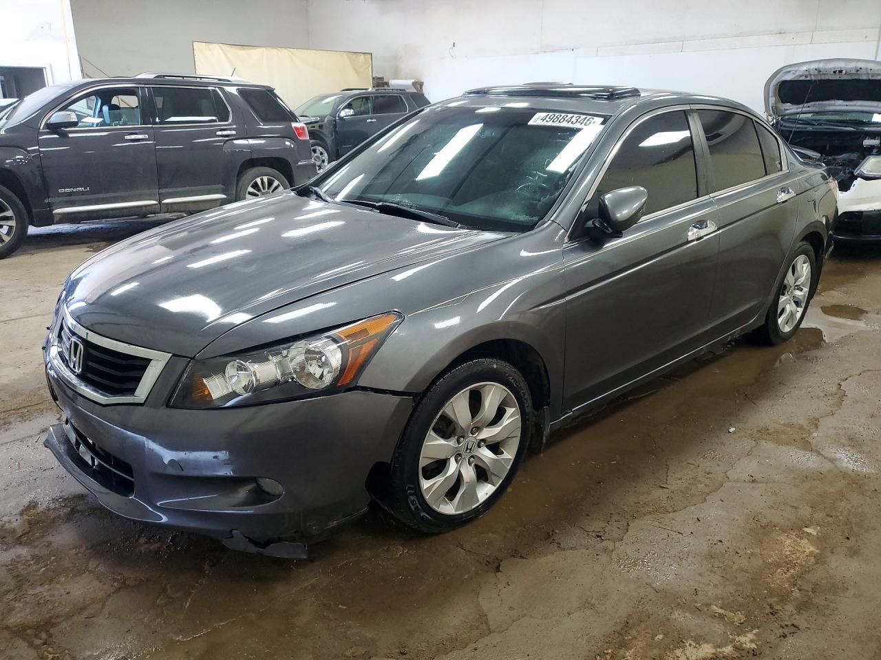 Salvage Honda Accord Image