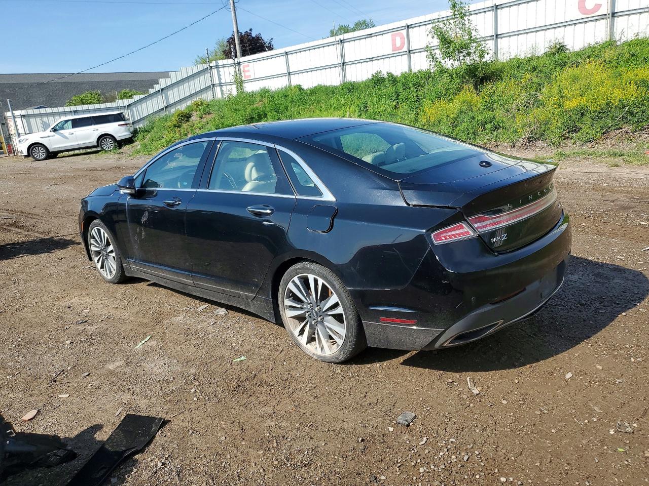 Lincoln MKZ Reserve