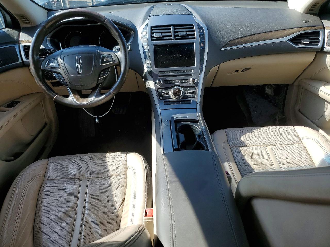 Lincoln MKZ Reserve