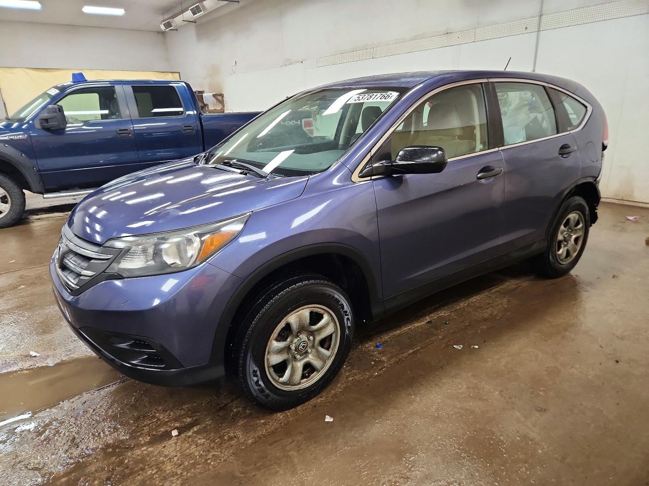 Salvage Honda Crv Image